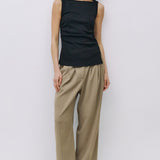 REGINA BLACK SLEEVELESS TOP